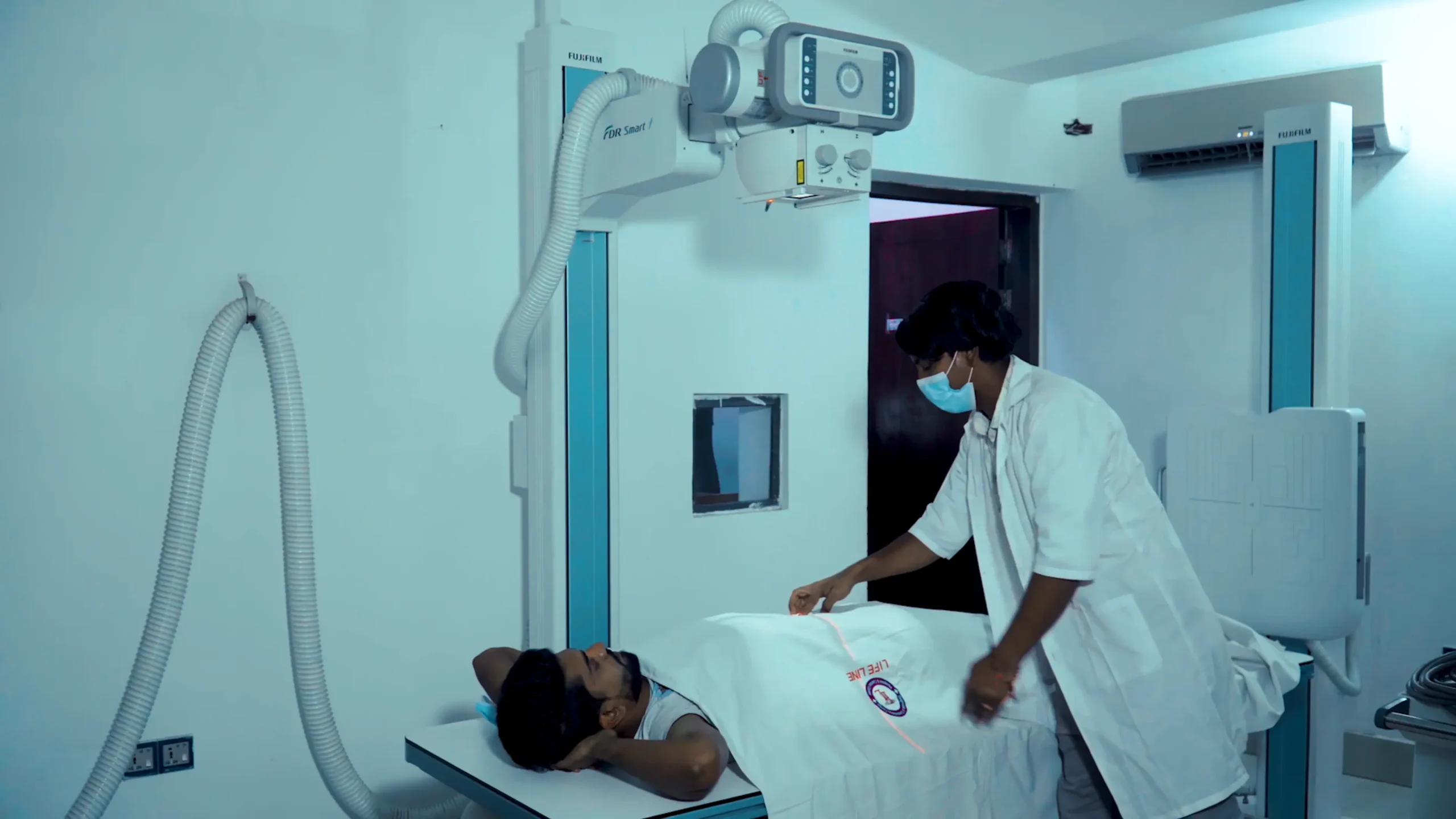 Digital X-ray machine at Life Line Hospital